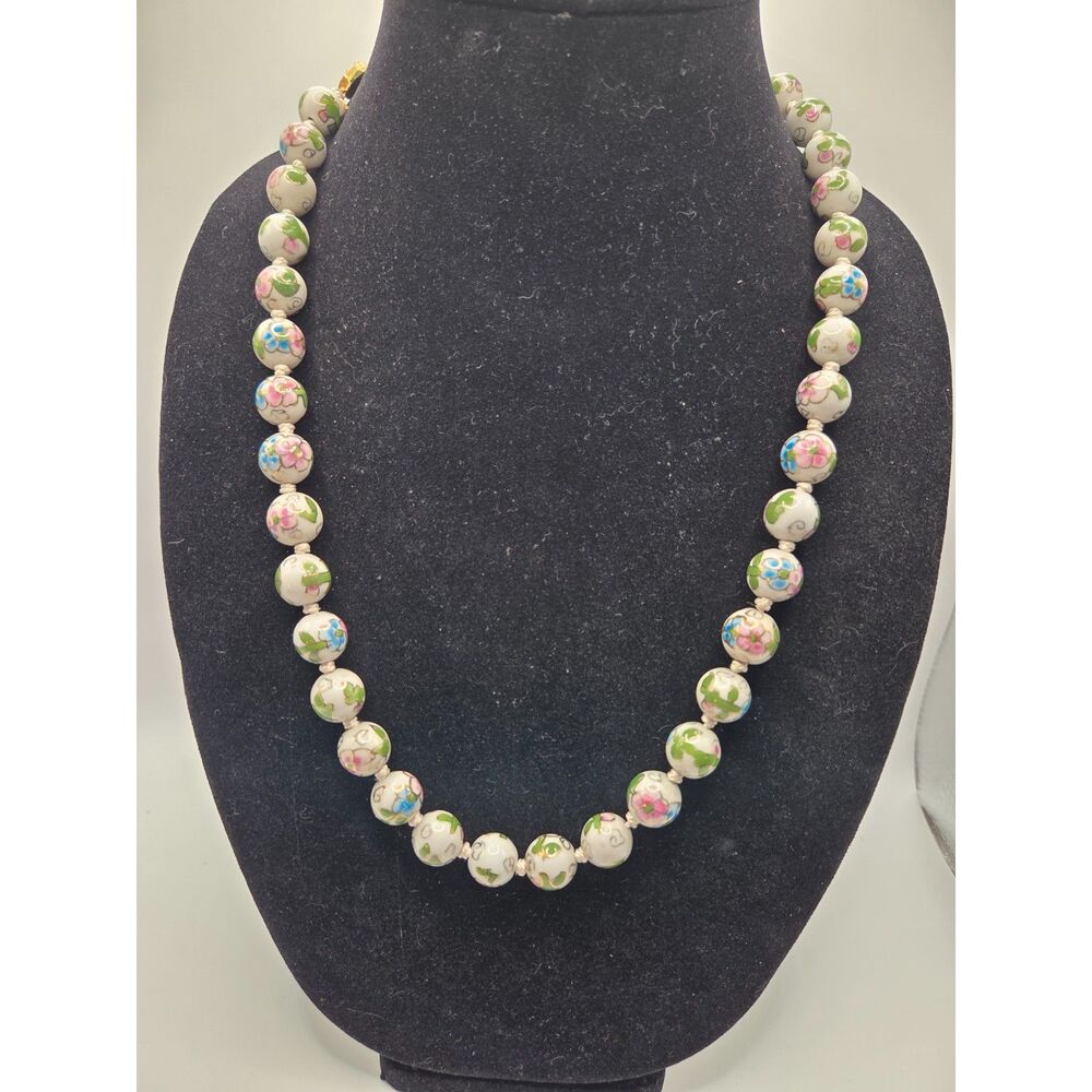 1808. Vintage Hand Knotted Cloisonne Necklace